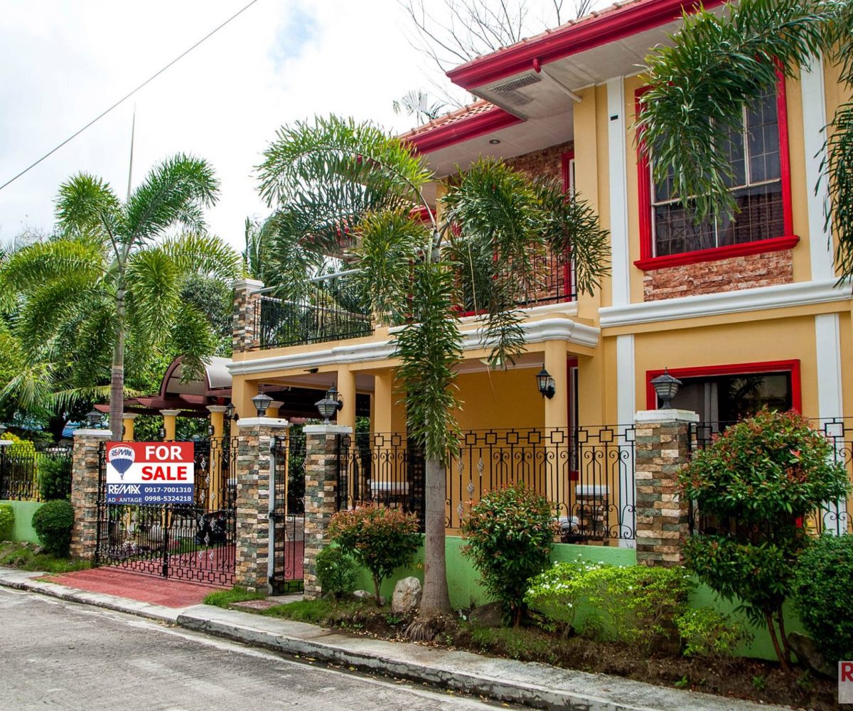 Iloilo City, A Happy Home for Sale at Villa
