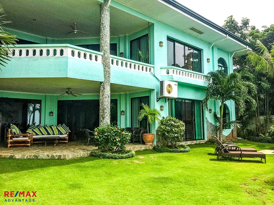 Boracay Island Stylish Family Home