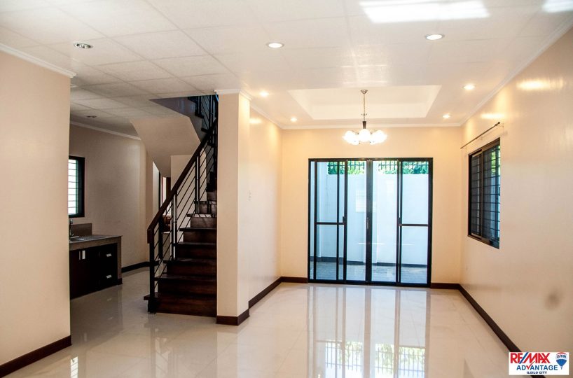 For Sale House and Lot at Sta. Cruz, Arevalo!