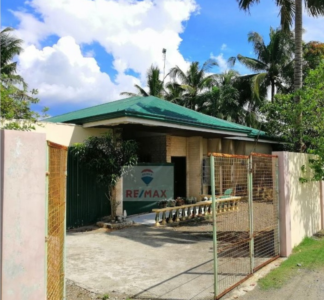HOUSE DOWN TO A CLEAR BEACH FROM YOUR HOUSE IN OTON!