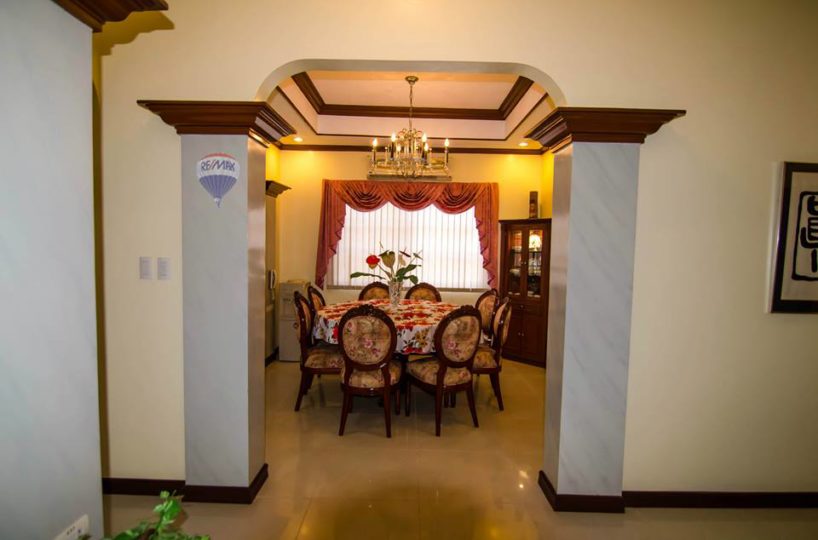 Beautiful House and Lot for Sale in Villa 2