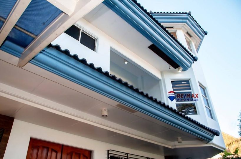 Three-Level Mediterranean House and Lot for Sale (3)
