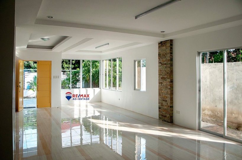 Modern Three-Bedroom House available for Sale at Puerto Real (3) | RE/MAX Advantage