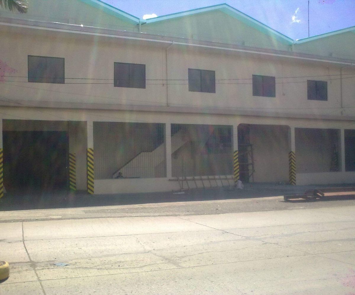Muelle Loney Warehouse for Lease | RE/MAX