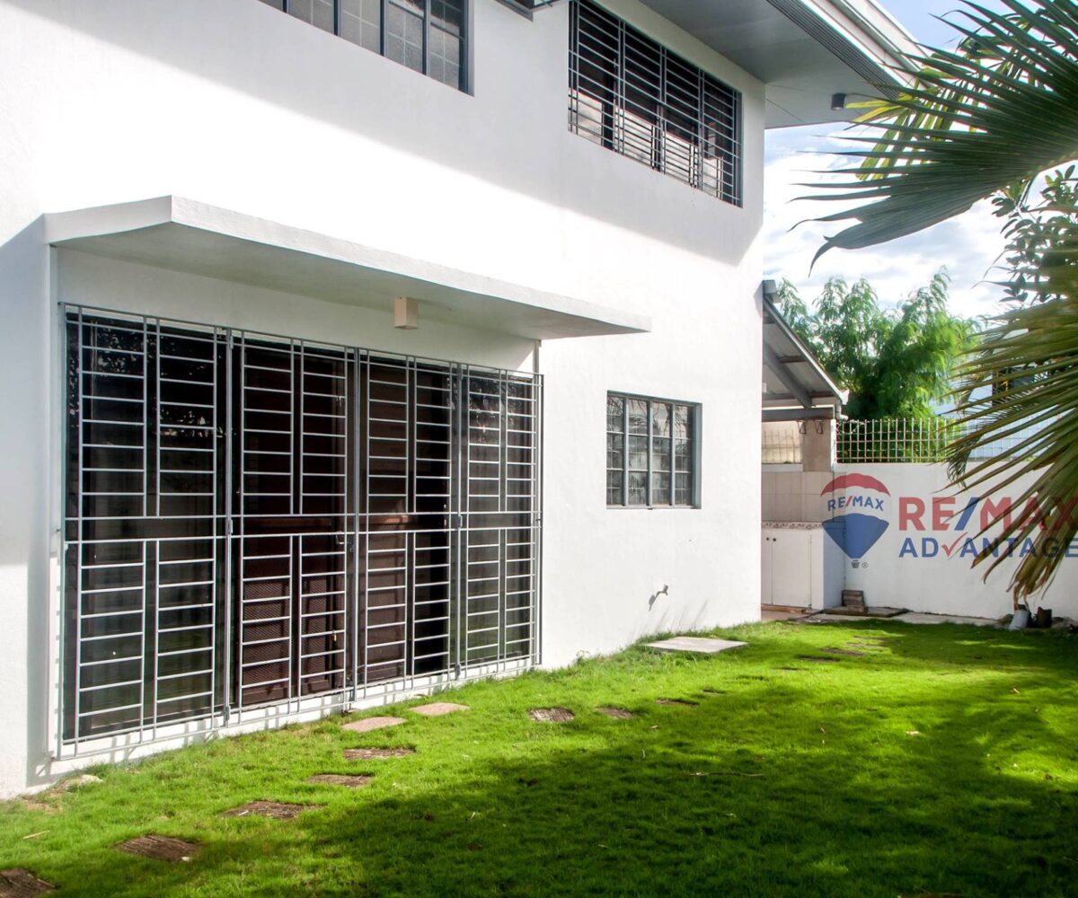 An Eye Catching Puerto Real House & Lot For Sale (2) | Remax Advantage Iloilo